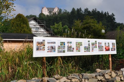 2013-09-22 Schautafel zu Fischbachtal kreativ im Horndreher Hof - Foto Achim Krell